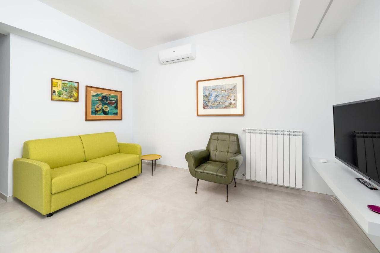 Surya House - Elegant Apartment In Sorrento Kültér fotó